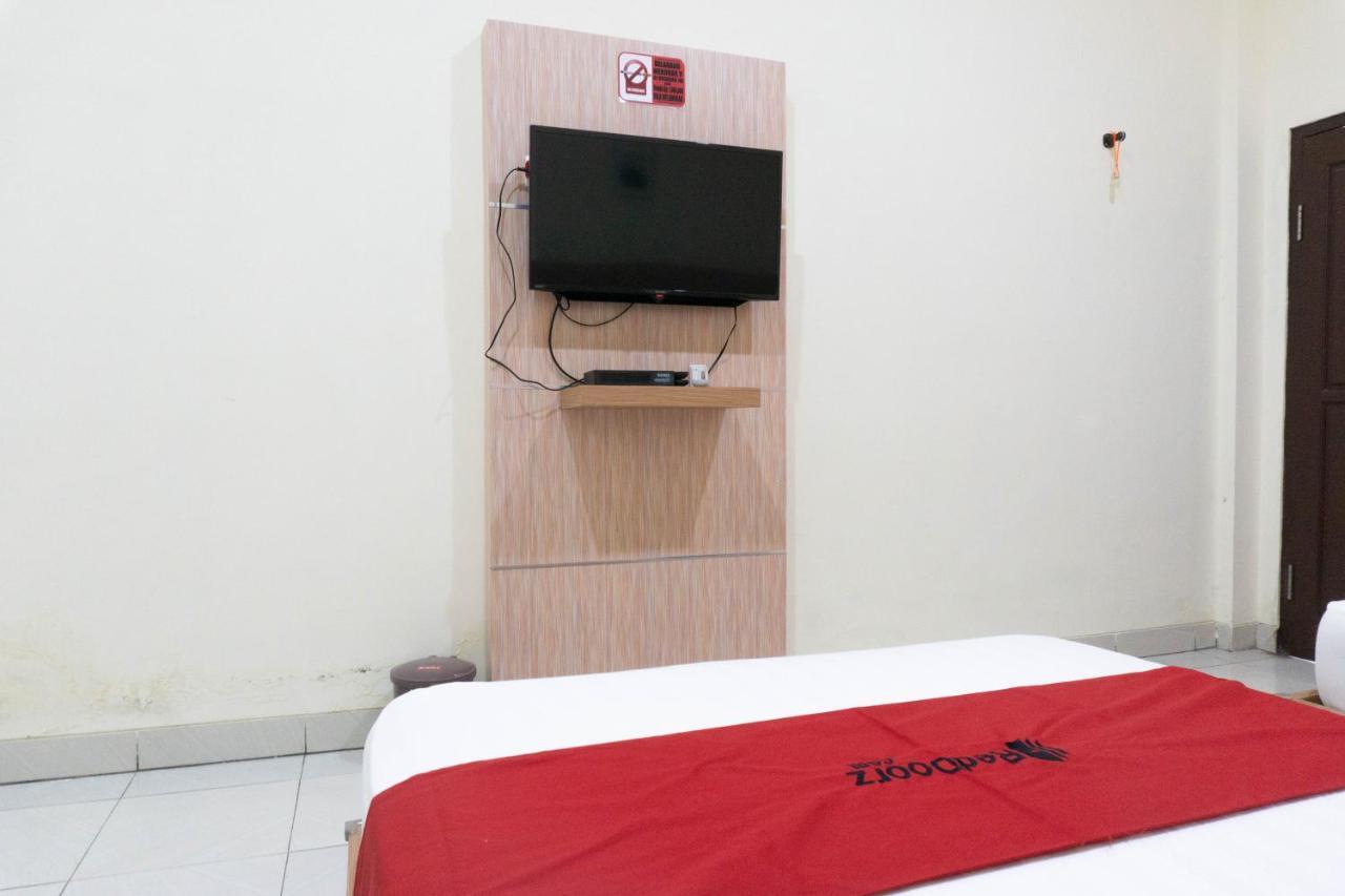 Reddoorz Syariah Near Sultan Muhammad Kaharuddin Airport 호텔 Sumbawa Besar 외부 사진